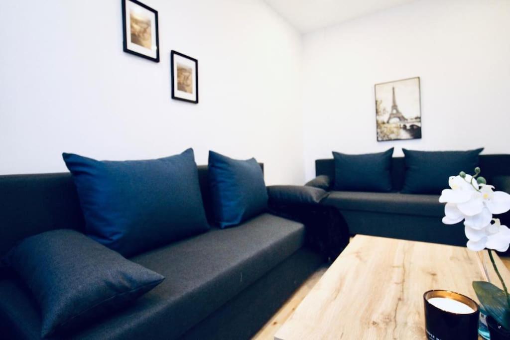 Apartment Comfy 4br With Terrace In Great Location