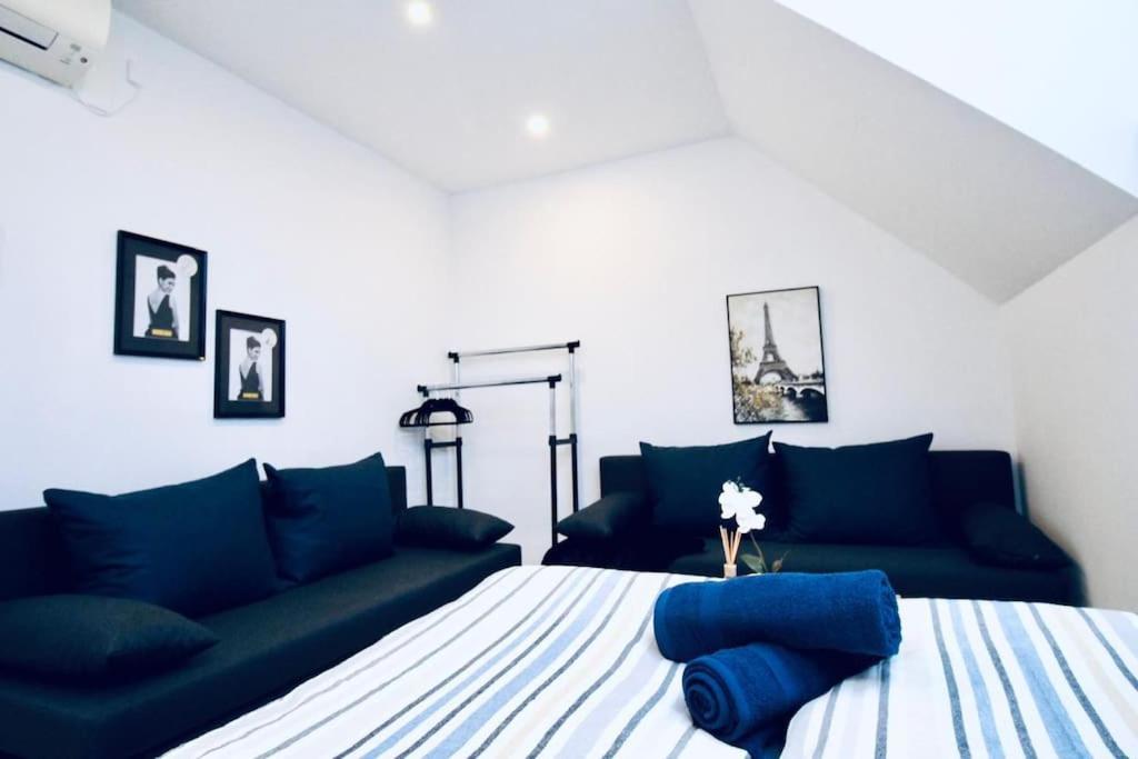 Apartment Comfy 4br With Terrace In Great Location