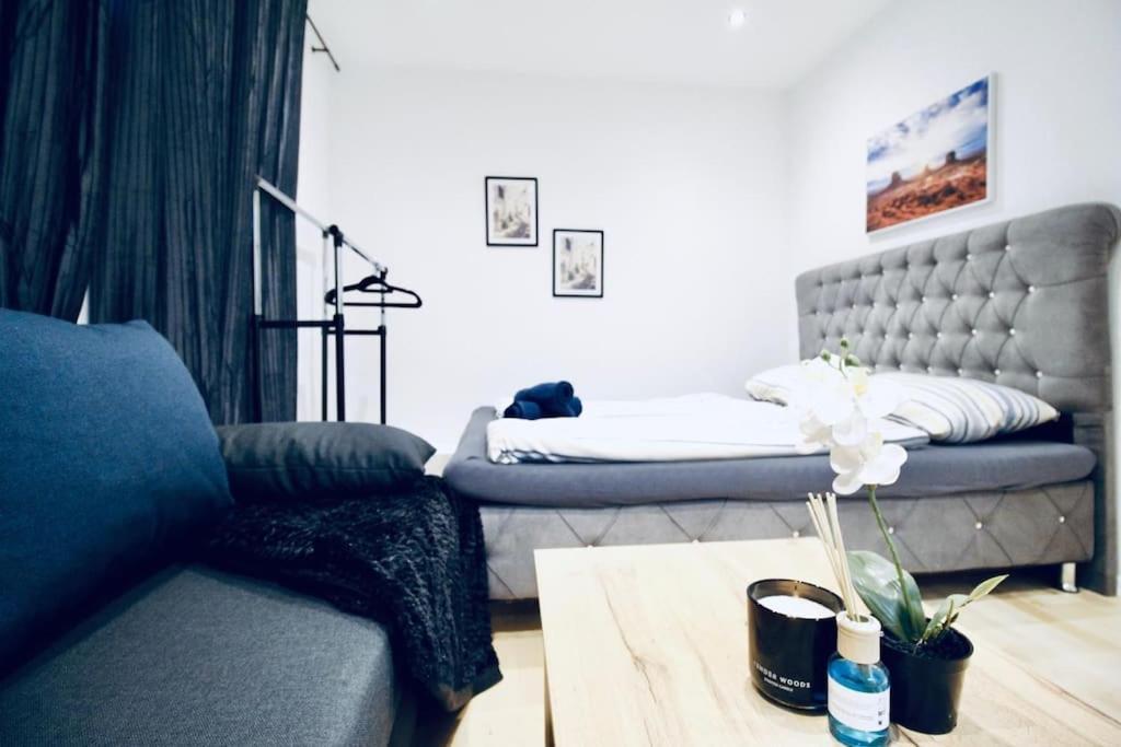 Apartment Comfy 4br With Terrace In Great Location *